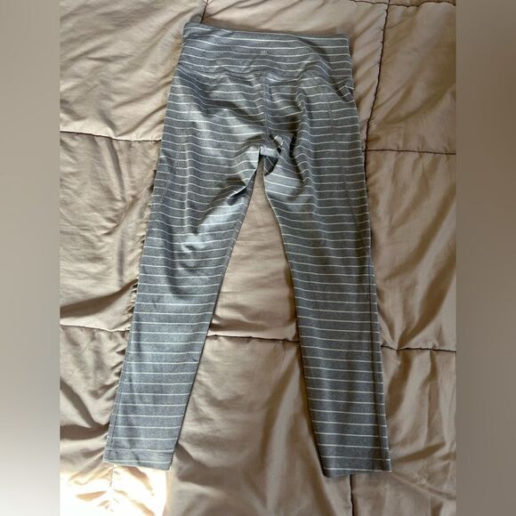 Athleta High Rise Chaturanga Heather Stripe Grey Tight Leggings Size Medium - Picture 7 of 8